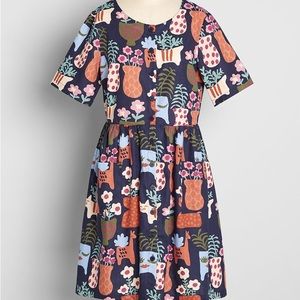 Princess Highway Showing Inner Growth Dress AU Size 14/US size 10